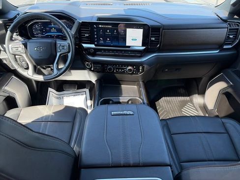 Used 2025 Chevrolet Silverado 3500 High Country w/ High Country Premium Package AWD/4WD image 10