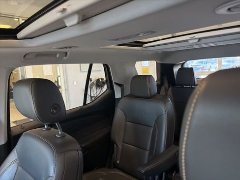 Used 2020 Chevrolet Traverse LT w/ LT Premium Package image 20