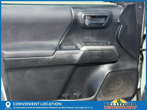 Used 2022 Toyota Tacoma TRD Off-Road RWD image 14