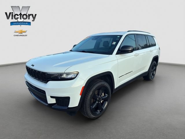 Used 2025 Jeep Grand Cherokee L Altitude AWD/4WD image 3