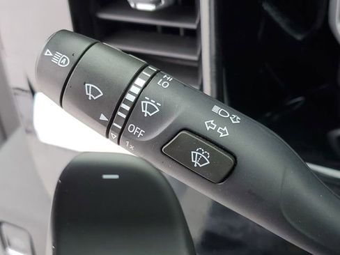 Used 2023 GMC Sierra 1500 Elevation image 11