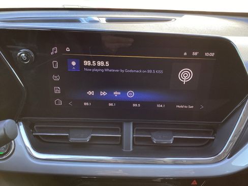 Used 2025 Chevrolet Trax LT image 20