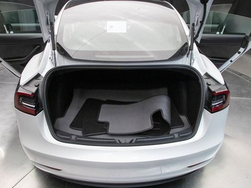 Used 2019 Tesla Model 3 Standard Range Plus image 19