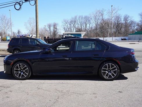 Used 2023 BMW 760i xDrive image 19