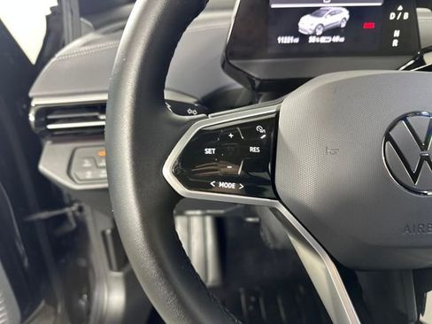 Used 2023 Volkswagen ID.4 Pro S image 15