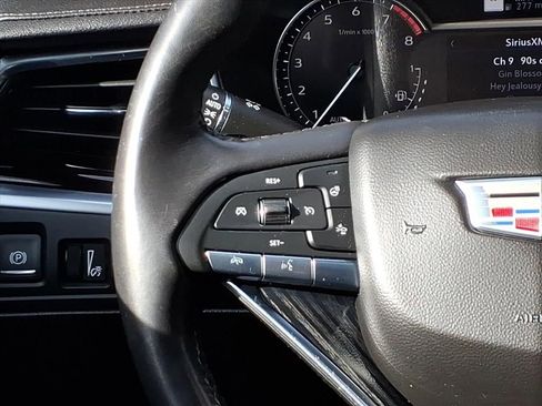 Used 2024 Cadillac XT6 Premium Luxury image 28