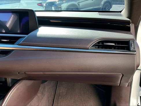 Used 2019 Lexus ES 350 w/ Accessory Package 2 image 24