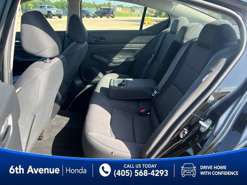Used 2025 Nissan Altima 2.5 SV AWD/4WD image 16