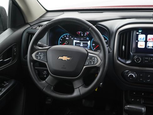 Used 2018 Chevrolet Colorado Z71 AWD/4WD image 14