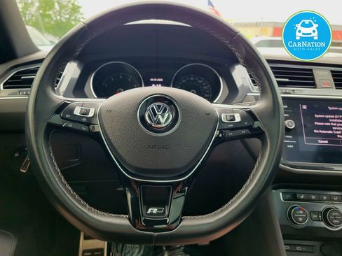 Used 2021 Volkswagen Tiguan SE R-Line image 15