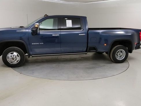 Used 2021 Chevrolet Silverado 3500 High Country image 19