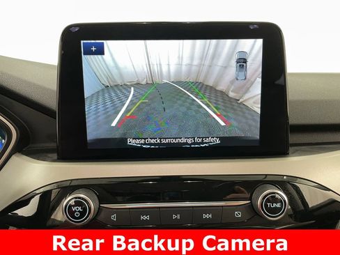 Used 2021 Ford Escape SEL w/ Technology Package FWD image 4