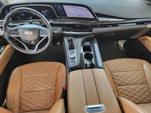 Certified 2024 Cadillac Escalade Premium Luxury w/ Performance Package image 26