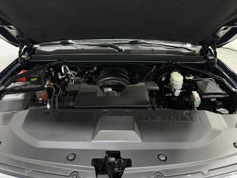 Used 2019 Chevrolet Tahoe LS w/ All-Season Package image 26