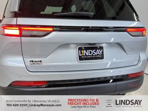 New 2025 Jeep Grand Cherokee Altitude AWD/4WD image 7