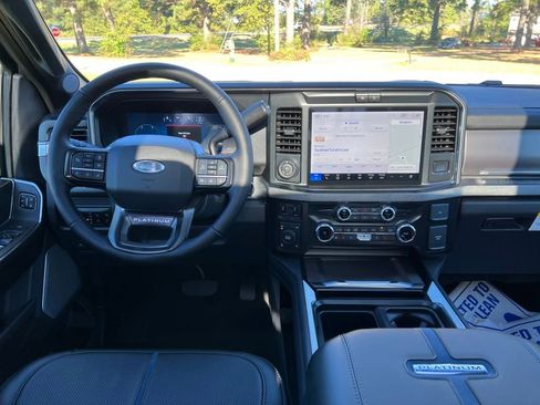New 2026 Ford F250 Platinum image 18