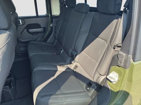 Used 2021 Jeep Gladiator Sport AWD/4WD image 14