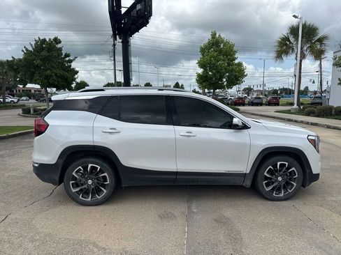 Used 2022 GMC Terrain SLT FWD image 4