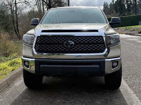 Used 2018 Toyota Tundra SR5 image 37