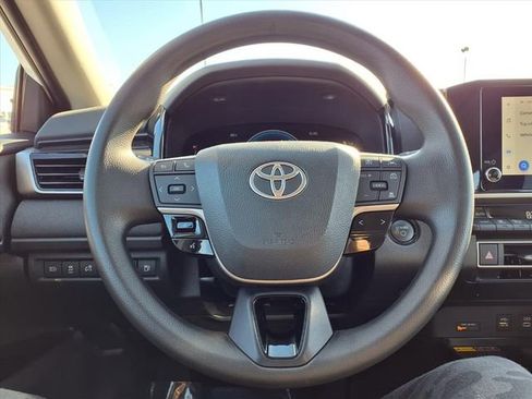 Used 2025 Toyota Camry LE image 63