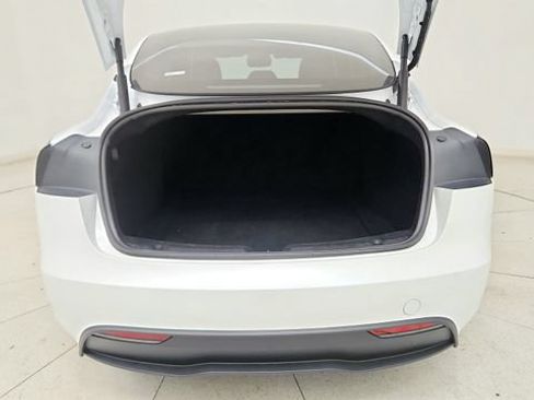 Used 2025 Tesla Model 3 RWD image 29