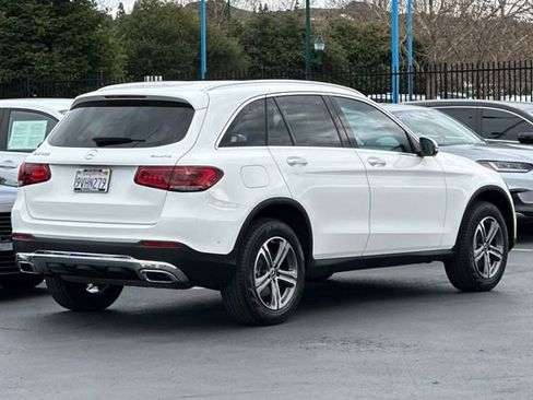 Used 2022 Mercedes-Benz GLC 300 4MATIC image 3
