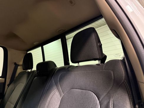 Used 2020 RAM 1500 Big Horn AWD/4WD image 9