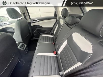 New 2025 Volkswagen Taos SEL