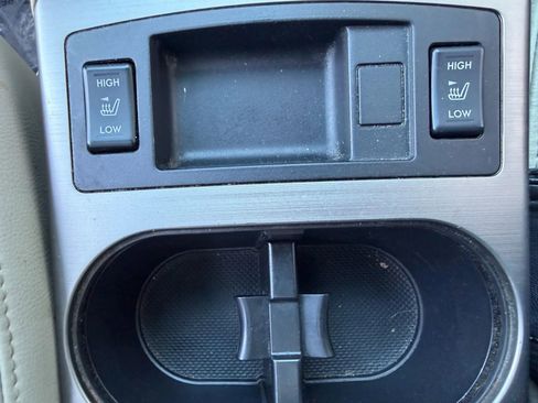 Used 2011 Subaru Outback 2.5i Limited image 20