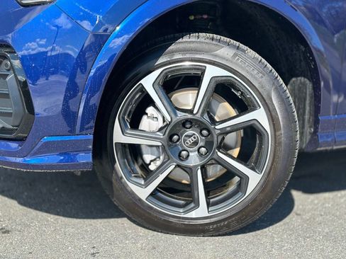 Used 2025 Audi Q3 2.0T Premium Plus w/ Premium Plus Package AWD/4WD image 2