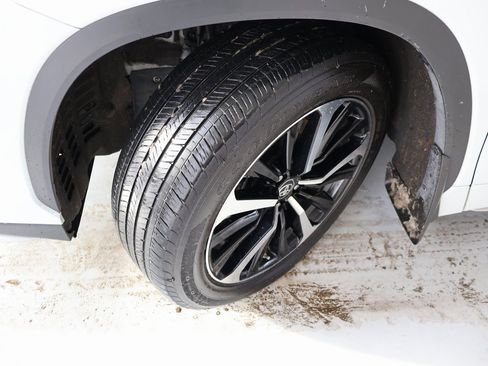 Used 2022 Toyota Highlander XSE image 41