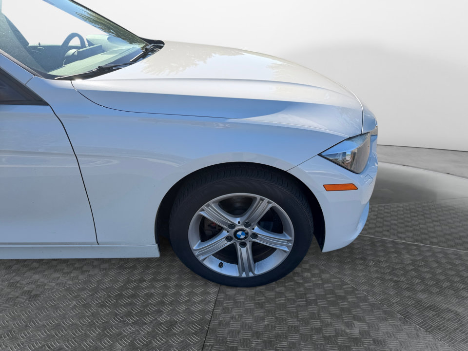 Used 2015 BMW 328i xDrive Sedan AWD/4WD image 29