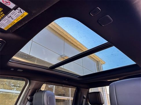 Used 2023 Toyota Tundra Platinum image 18