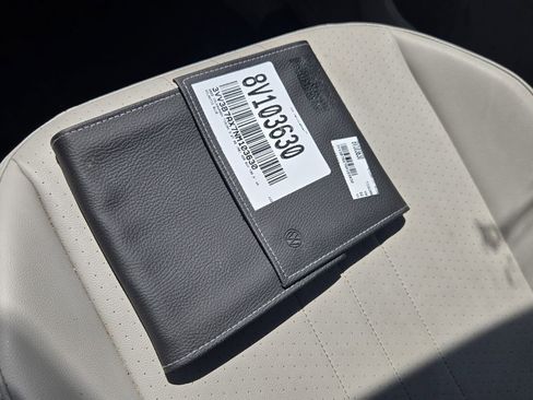 Used 2022 Volkswagen Tiguan SE FWD image 15