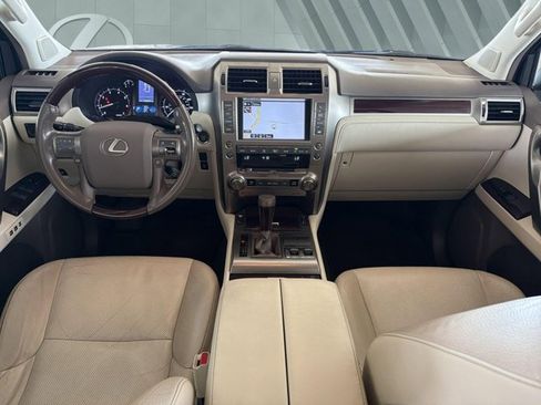 Used 2019 Lexus GX 460 Premium w/ Premium Package AWD/4WD image 14