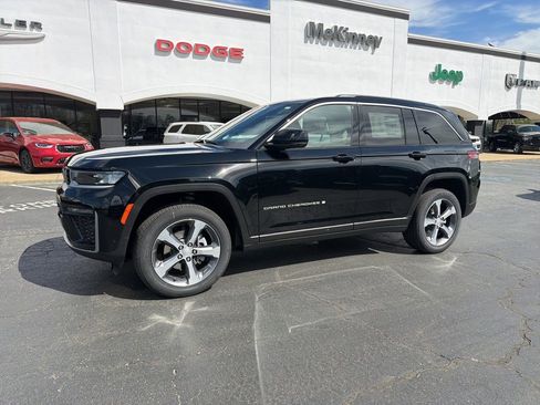 New 2026 Jeep Grand Cherokee Limited AWD/4WD image 3