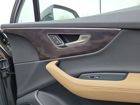 Used 2025 Audi Q7 2.0T Premium Plus w/ Premium Plus Package image 20