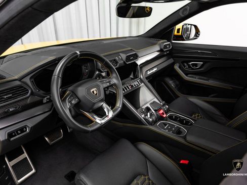 Used 2023 Lamborghini Urus S image 26