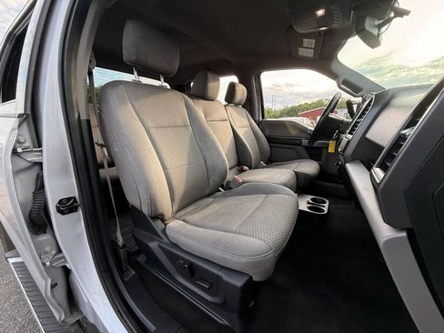 Used 2019 Ford F150 XLT w/ Equipment Group 302A Luxury AWD/4WD image 23