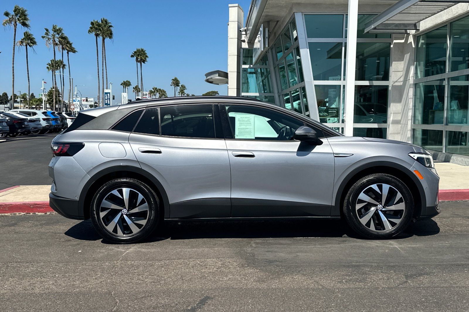 Used 2023 Volkswagen ID.4 Pro RWD image 3