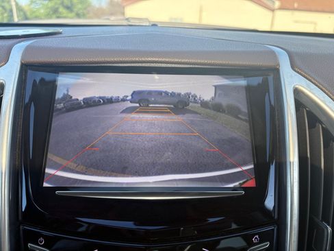 Used 2013 Cadillac SRX Premium AWD/4WD image 17