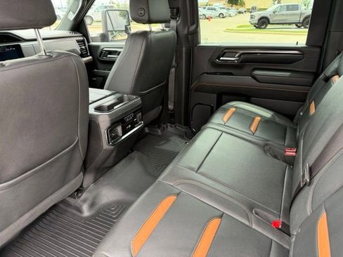 Used 2024 GMC Sierra 2500 AT4 w/ AT4 Preferred Package AWD/4WD image 20