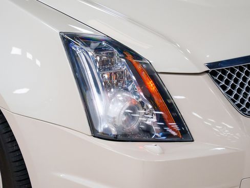 Used 2013 Cadillac CTS V RWD image 31