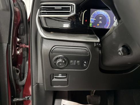 Used 2022 Jeep Wagoneer Series III w/ Premium Group I RWD image 18