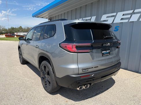 Used 2026 GMC Acadia Elevation w/ Black Edition AWD/4WD image 9