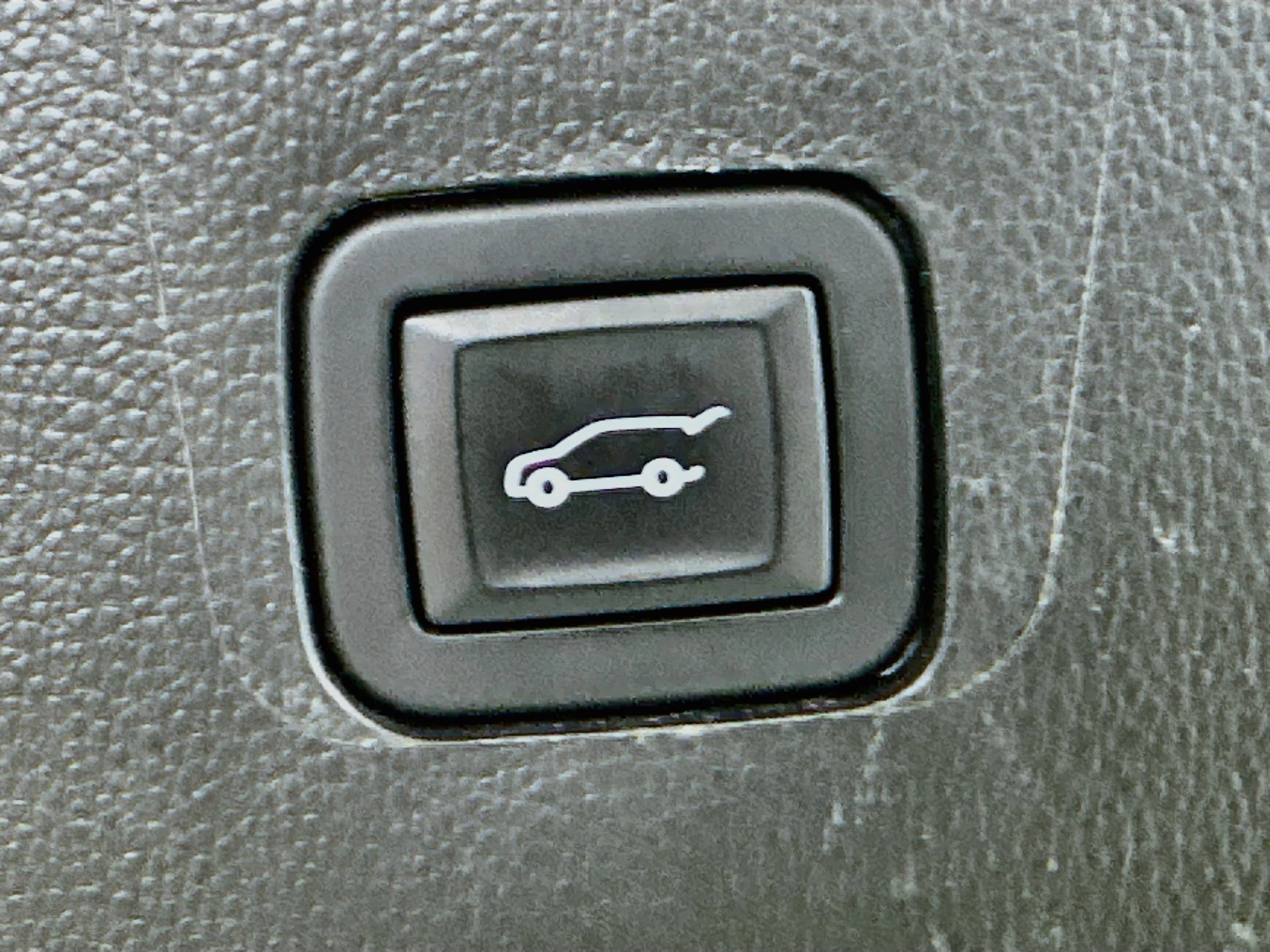 Used 2019 Chevrolet Traverse LT FWD image 30