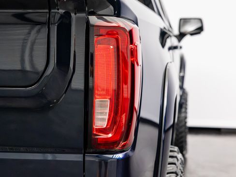 Used 2024 GMC Sierra 1500 AT4 w/ Technology Package AWD/4WD image 21