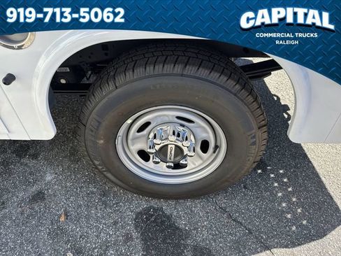 New 2026 Ford F250 XL w/ XL Chrome Package image 13