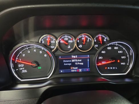 Used 2019 Chevrolet Silverado 1500 RST image 23