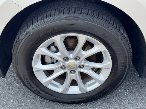 Used 2021 Chevrolet Equinox LT w/ Driver Convenience Package AWD/4WD image 58